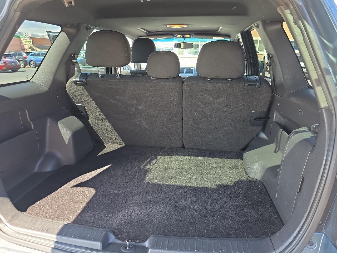 Ford Escape 4WD 4dr XLT 2012