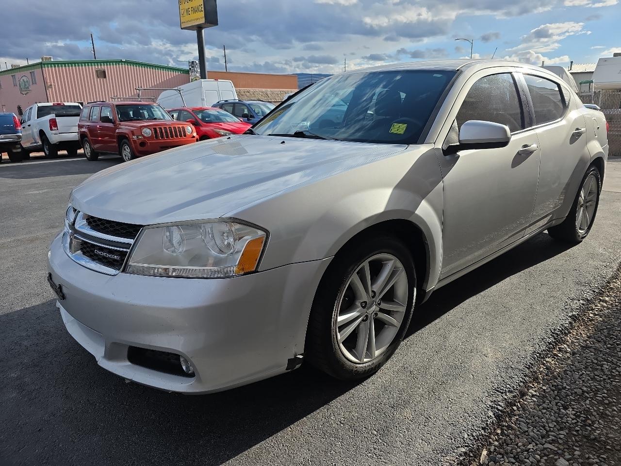 Dodge Avenger 4dr Sdn Heat 2011