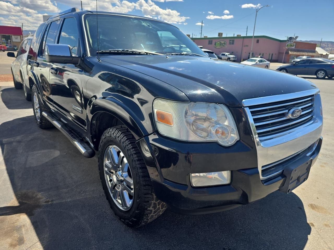 Ford Explorer 4dr 114" WB 4.6L Limited 4WD 2006
