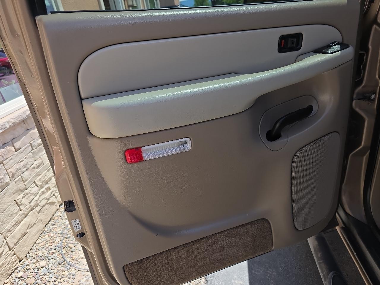 GMC Yukon XL 4dr 1500 4WD SLE 2003