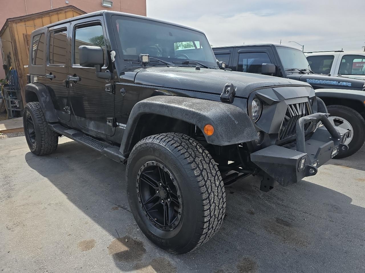 Jeep Wrangler Unlimited 4WD 4dr Mountain 2010