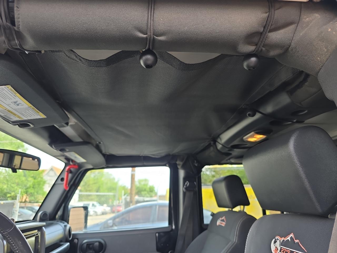 Jeep Wrangler Unlimited 4WD 4dr Mountain 2010