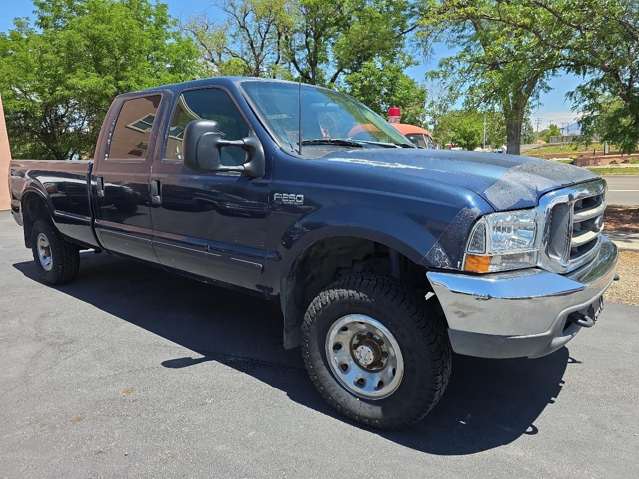 Ford Super Duty F-250 Crew Cab 156" XLT 4WD 2001