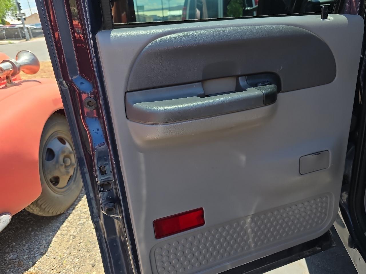 Ford Super Duty F-250 Crew Cab 156" XLT 4WD 2001