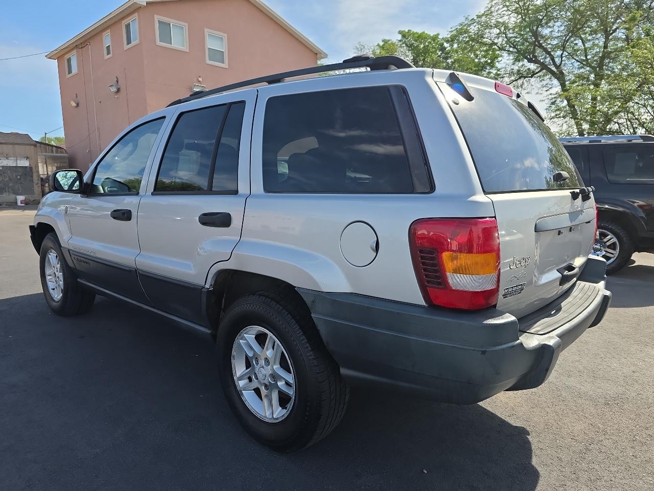 Jeep Grand Cherokee 4dr Laredo 4WD 2004