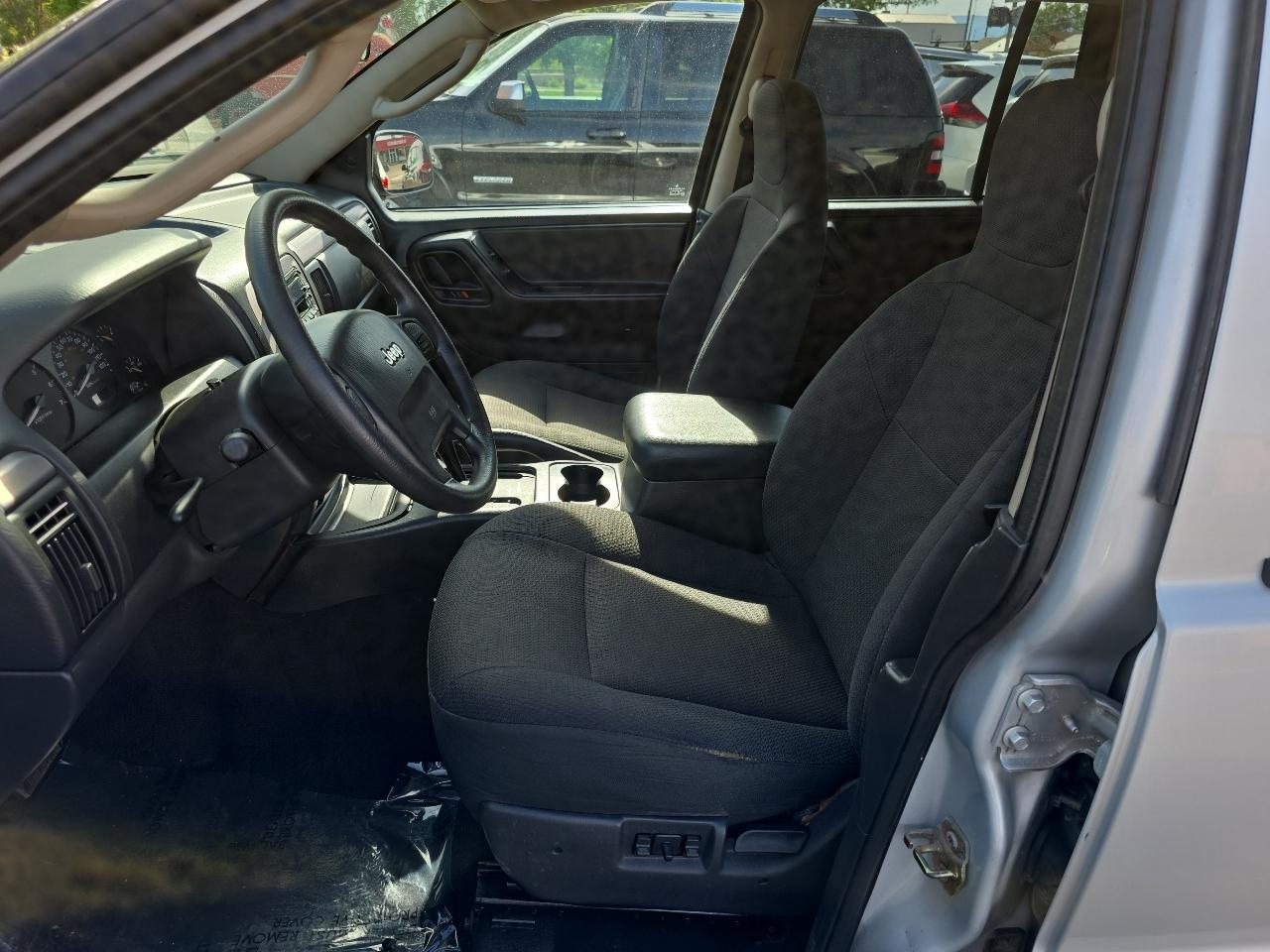 Jeep Grand Cherokee 4dr Laredo 4WD 2004