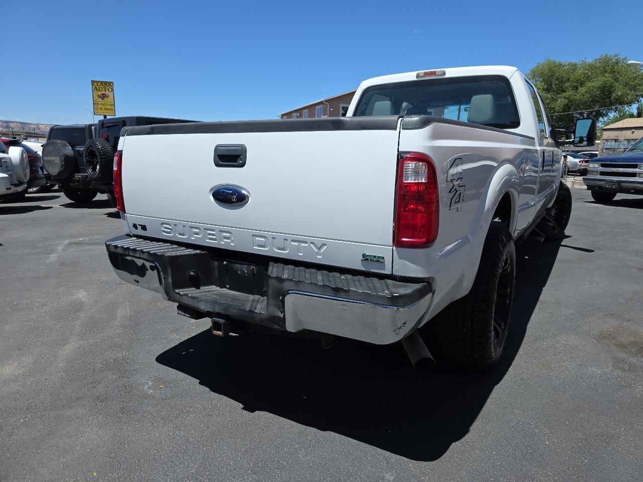 Ford Super Duty F-250 SRW 4WD Crew Cab 156" XL 2011