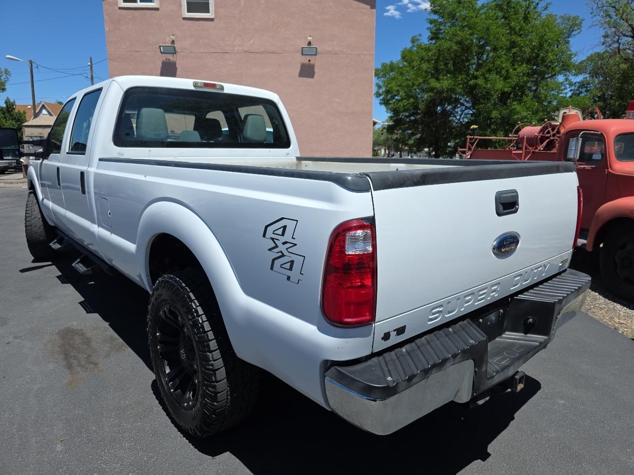 Ford Super Duty F-250 SRW 4WD Crew Cab 156" XL 2011