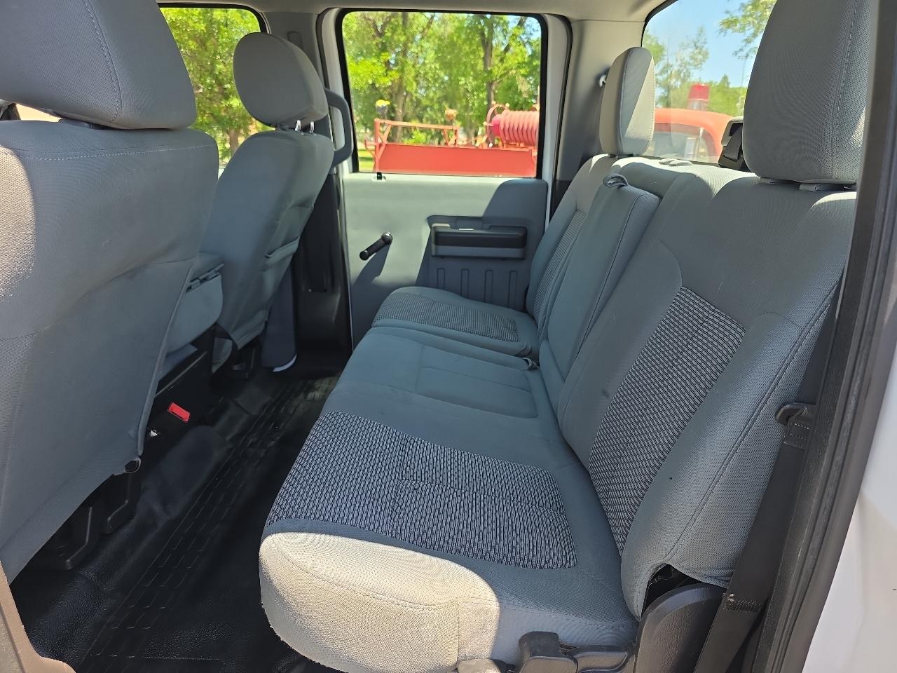 Ford Super Duty F-250 SRW 4WD Crew Cab 156" XL 2011