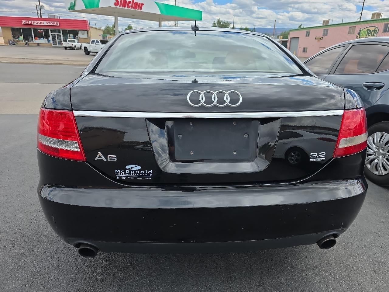 Audi A6 4dr Sdn 3.2L quattro Auto 2006