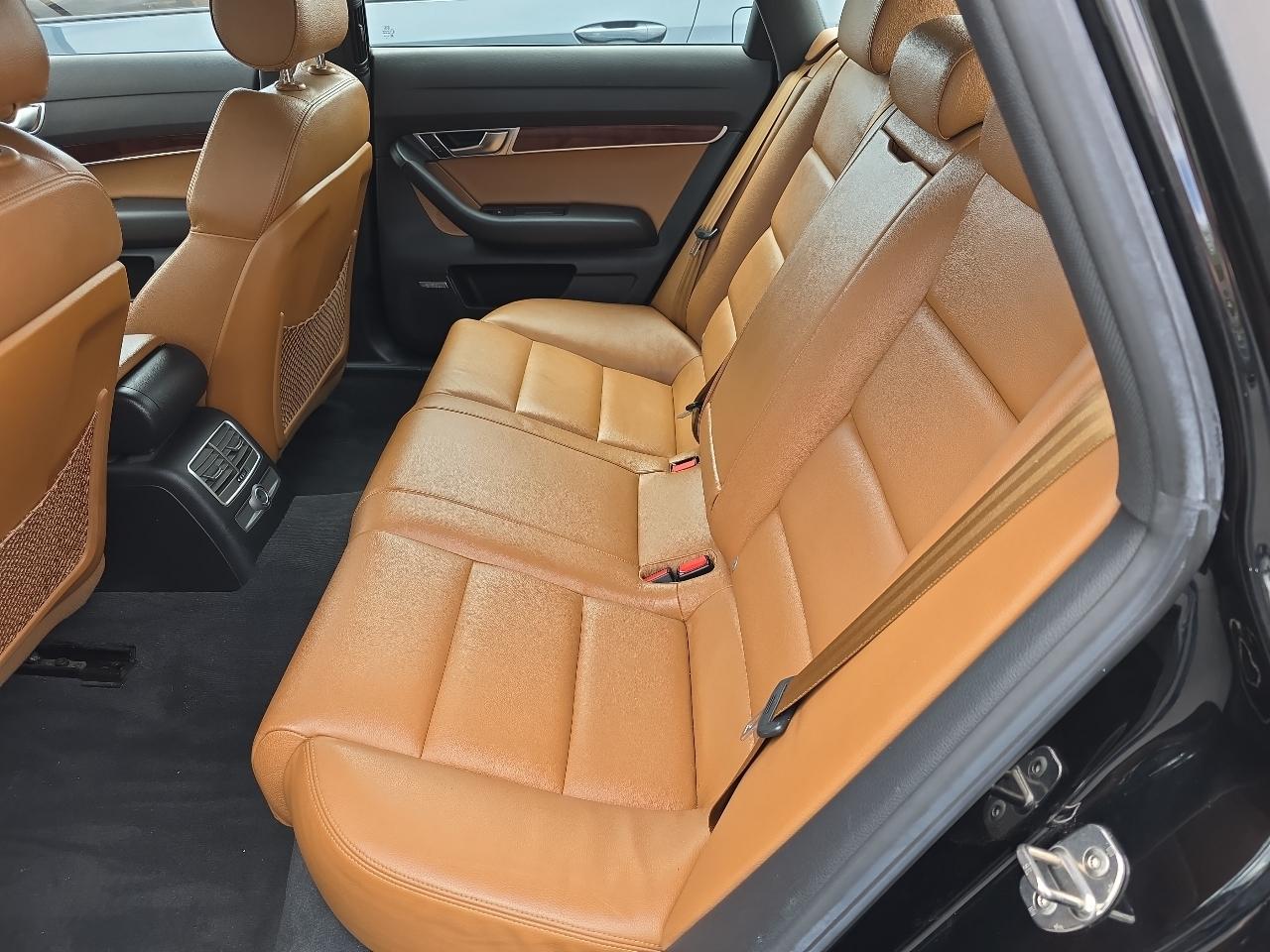 Audi A6 4dr Sdn 3.2L quattro Auto 2006