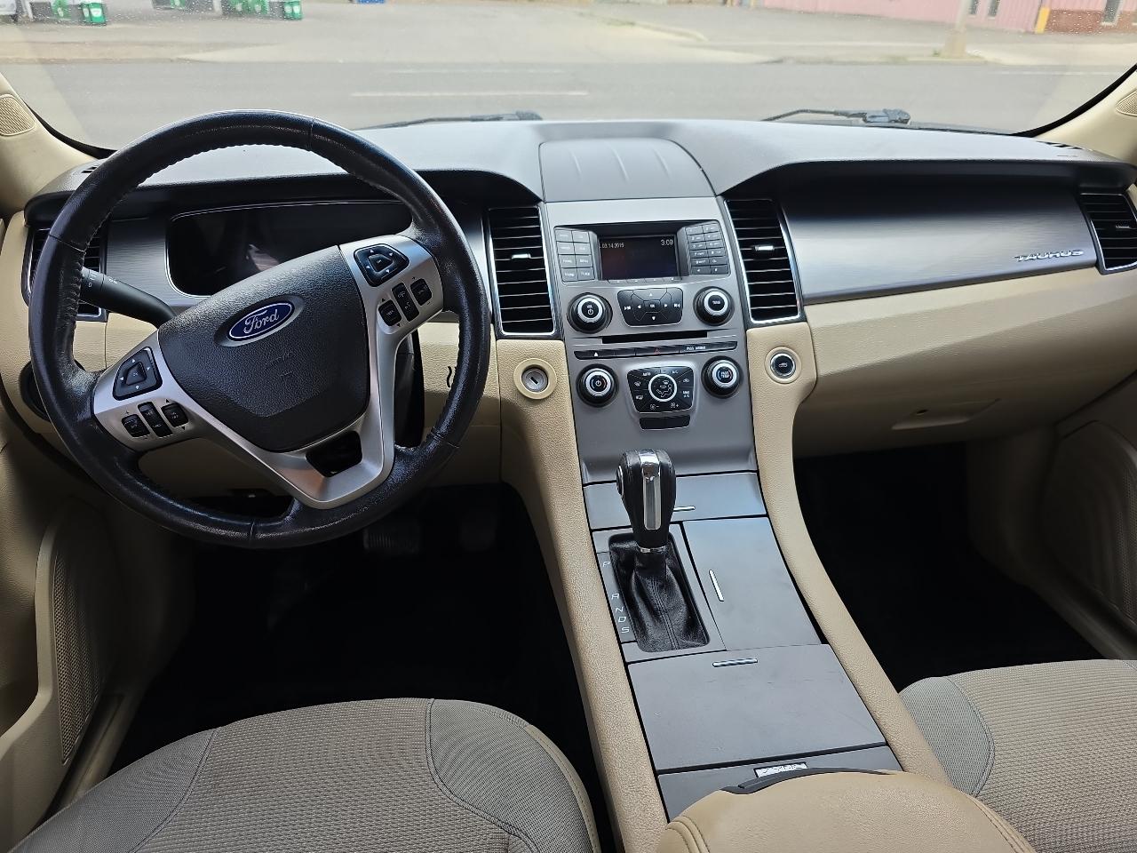Ford Taurus 4dr Sdn SEL AWD 2014