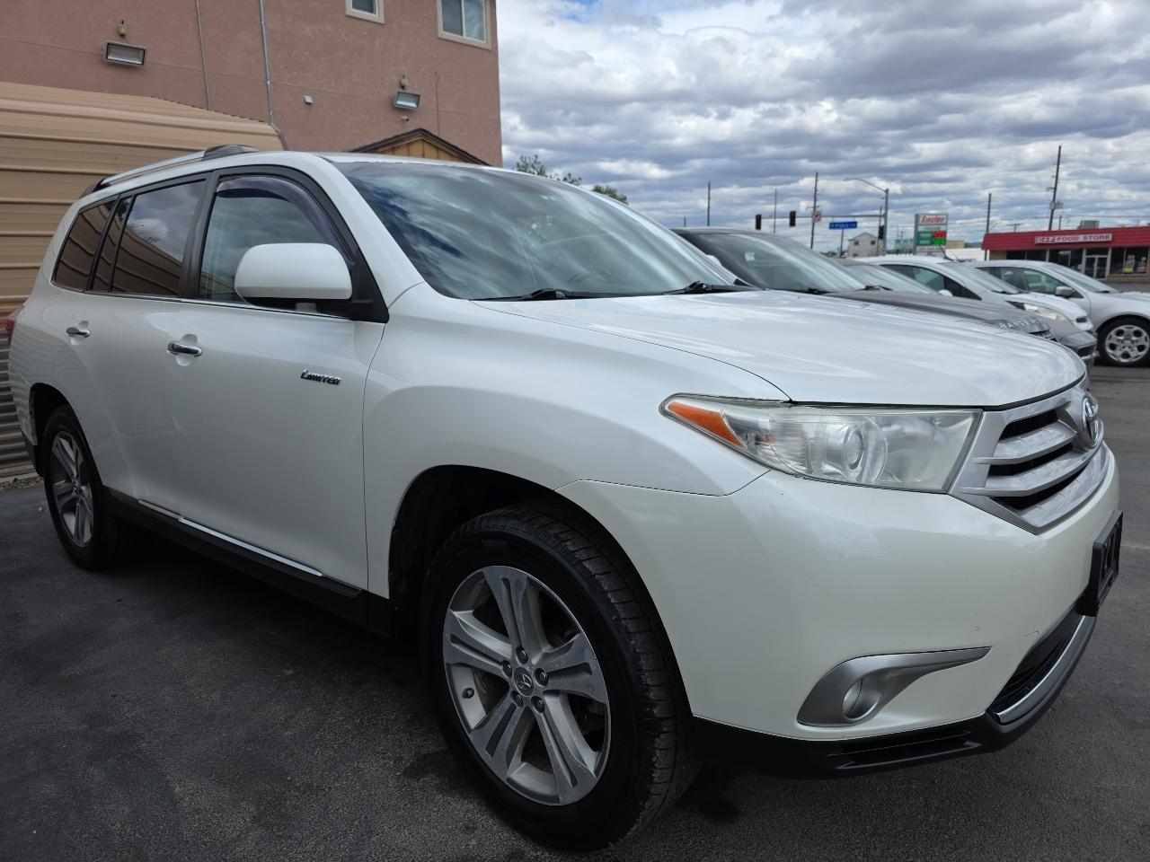 Toyota Highlander 4WD 4dr V6 Limited (Natl) 2013