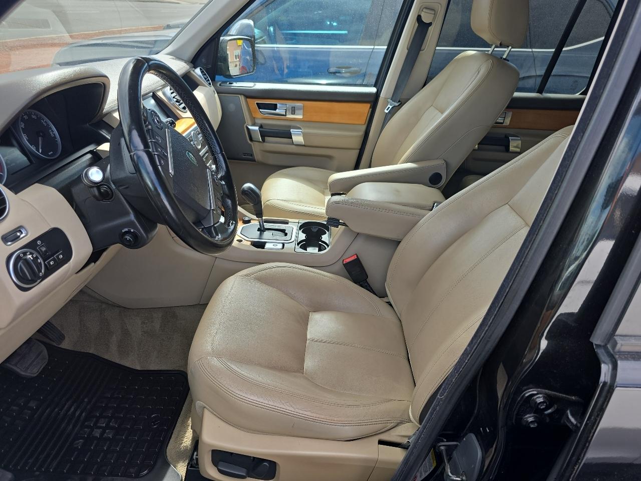 Land Rover LR4 4WD 4dr LUX 2012