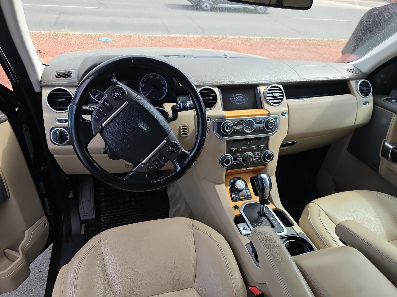 Land Rover LR4 4WD 4dr LUX 2012