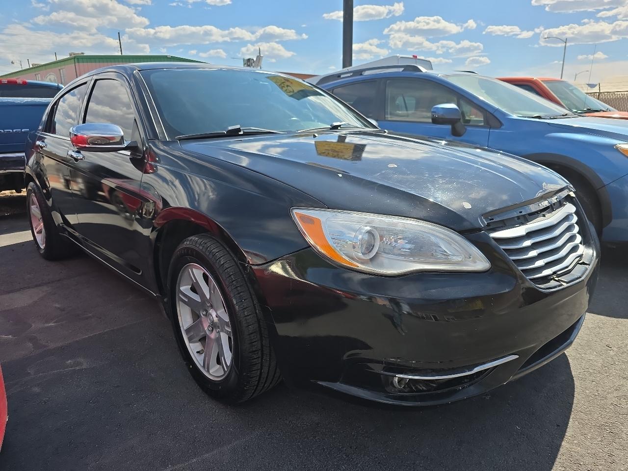 Chrysler 200 4dr Sdn Limited 2013