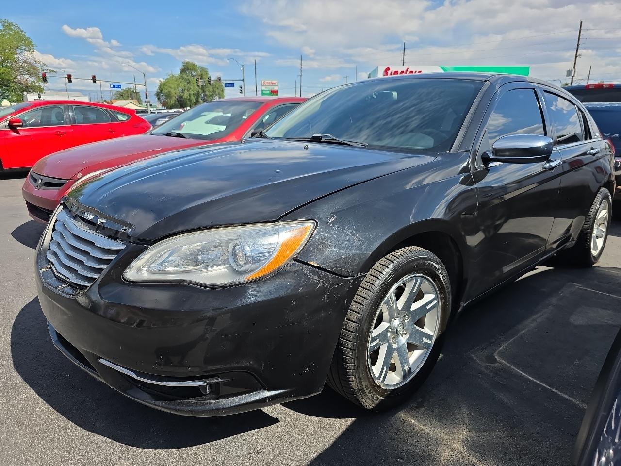 Chrysler 200 4dr Sdn Limited 2013