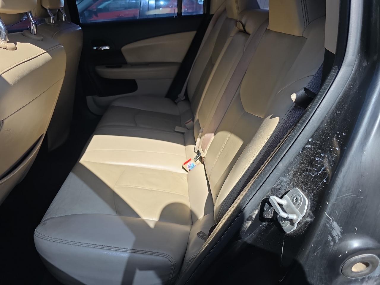 Chrysler 200 4dr Sdn Limited 2013