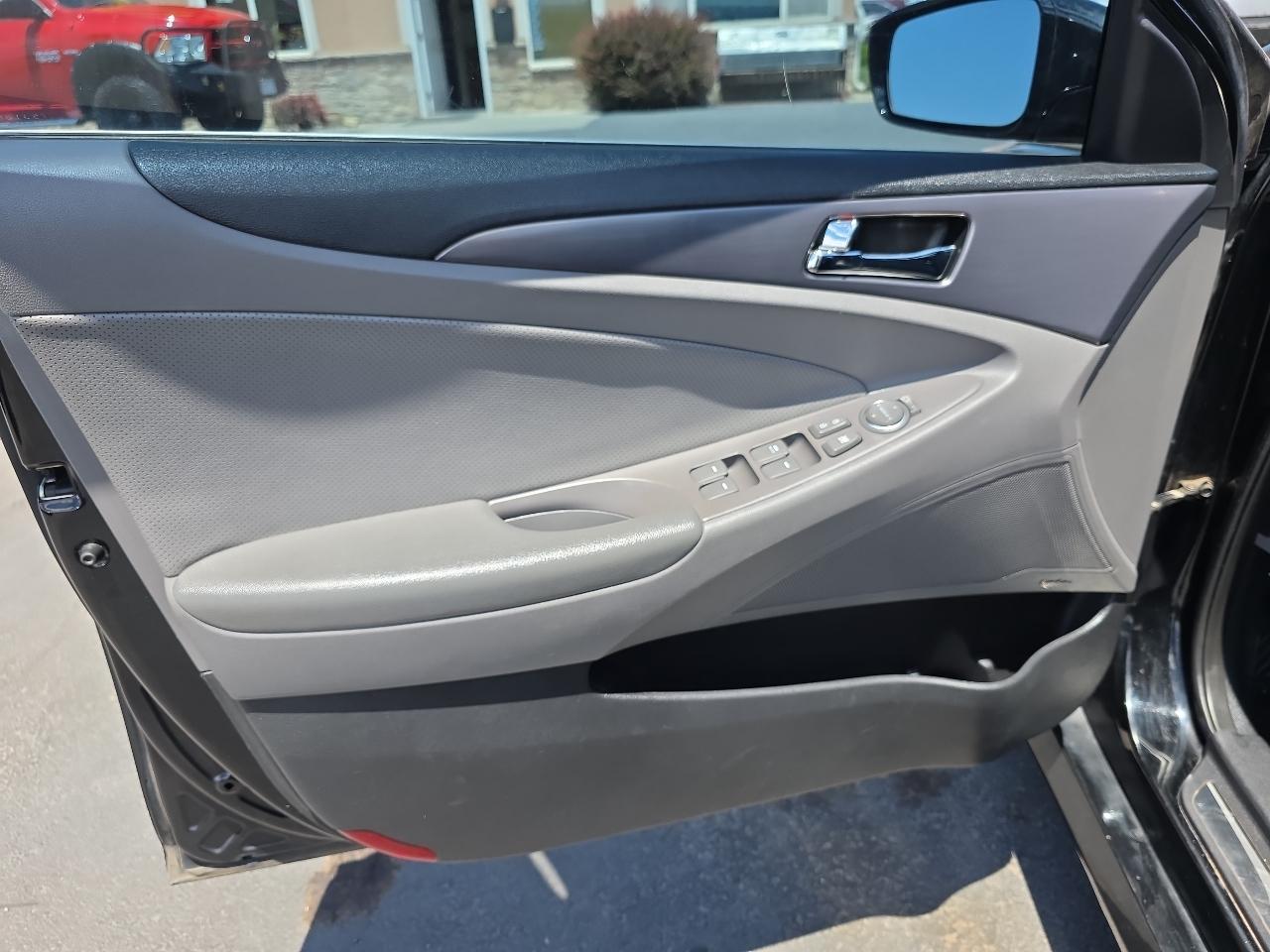 Hyundai Sonata Hybrid 4dr Sdn Limited 2015