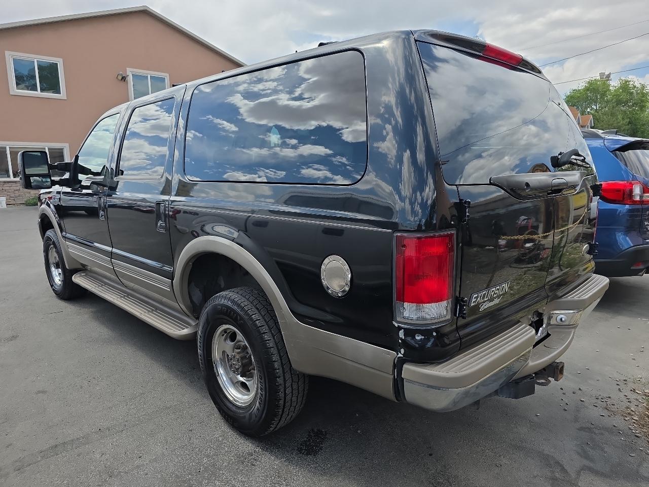 Ford Excursion 137" WB Limited 4WD 2000