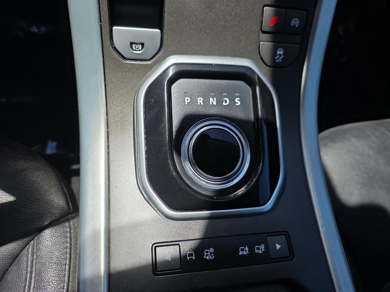 Land Rover Range Rover Evoque 5dr HB Pure Plus 2015