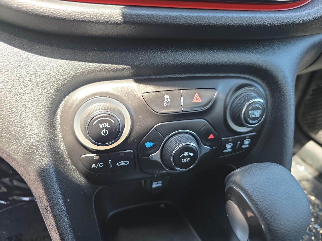 Dodge Dart 4dr Sdn Aero 2014