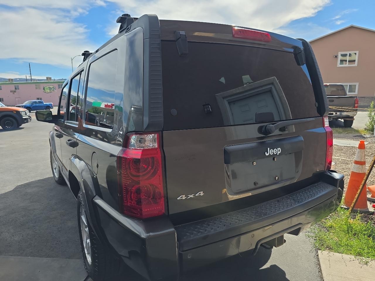 Jeep Commander 4dr 4WD 2006