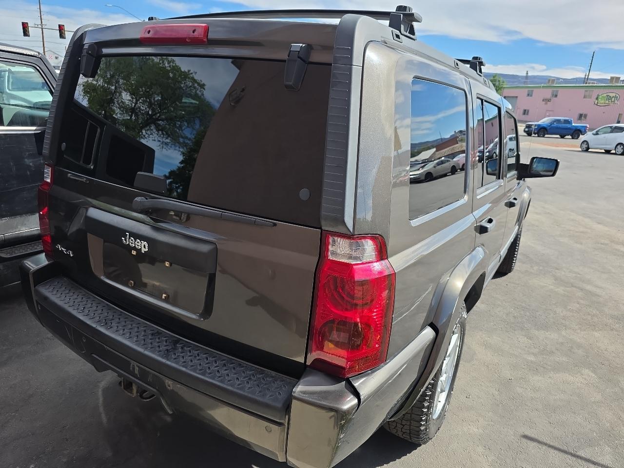 Jeep Commander 4dr 4WD 2006