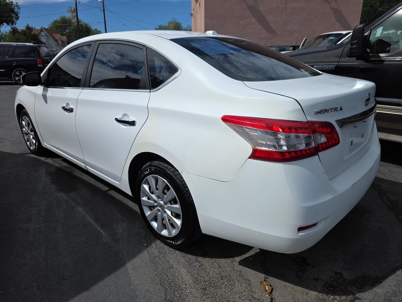 Nissan Sentra 4dr Sdn I4 CVT FE+ S 2015