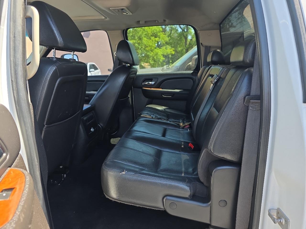 GMC Sierra 2500HD 4WD Crew Cab 153" SLT 2007