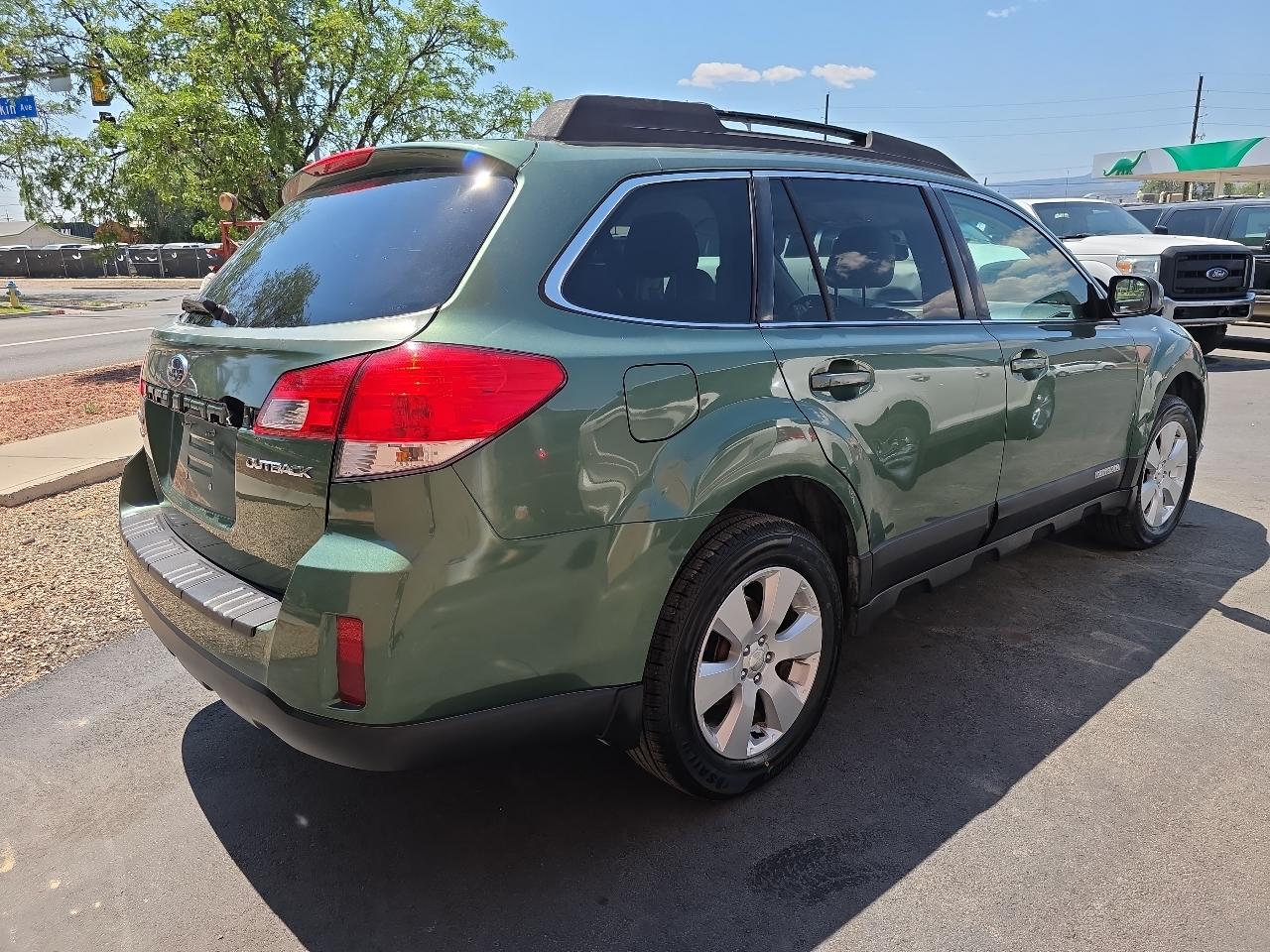 Subaru Outback 4dr Wgn H4 Auto 2.5i Prem Pwr Moon 2010