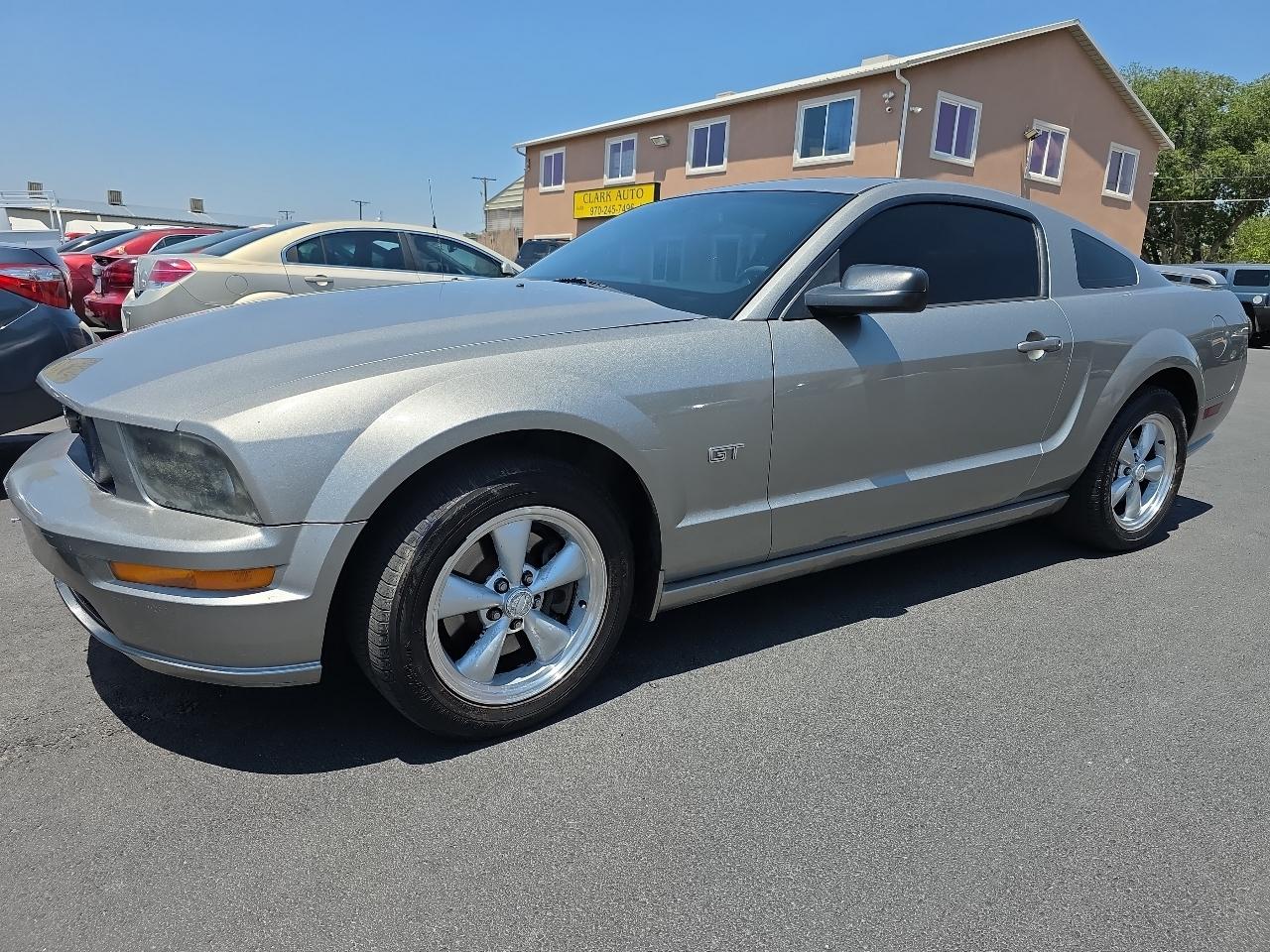 Ford Mustang 2dr Cpe GT Deluxe 2008