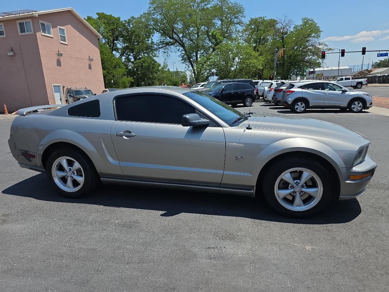Ford Mustang 2dr Cpe GT Deluxe 2008