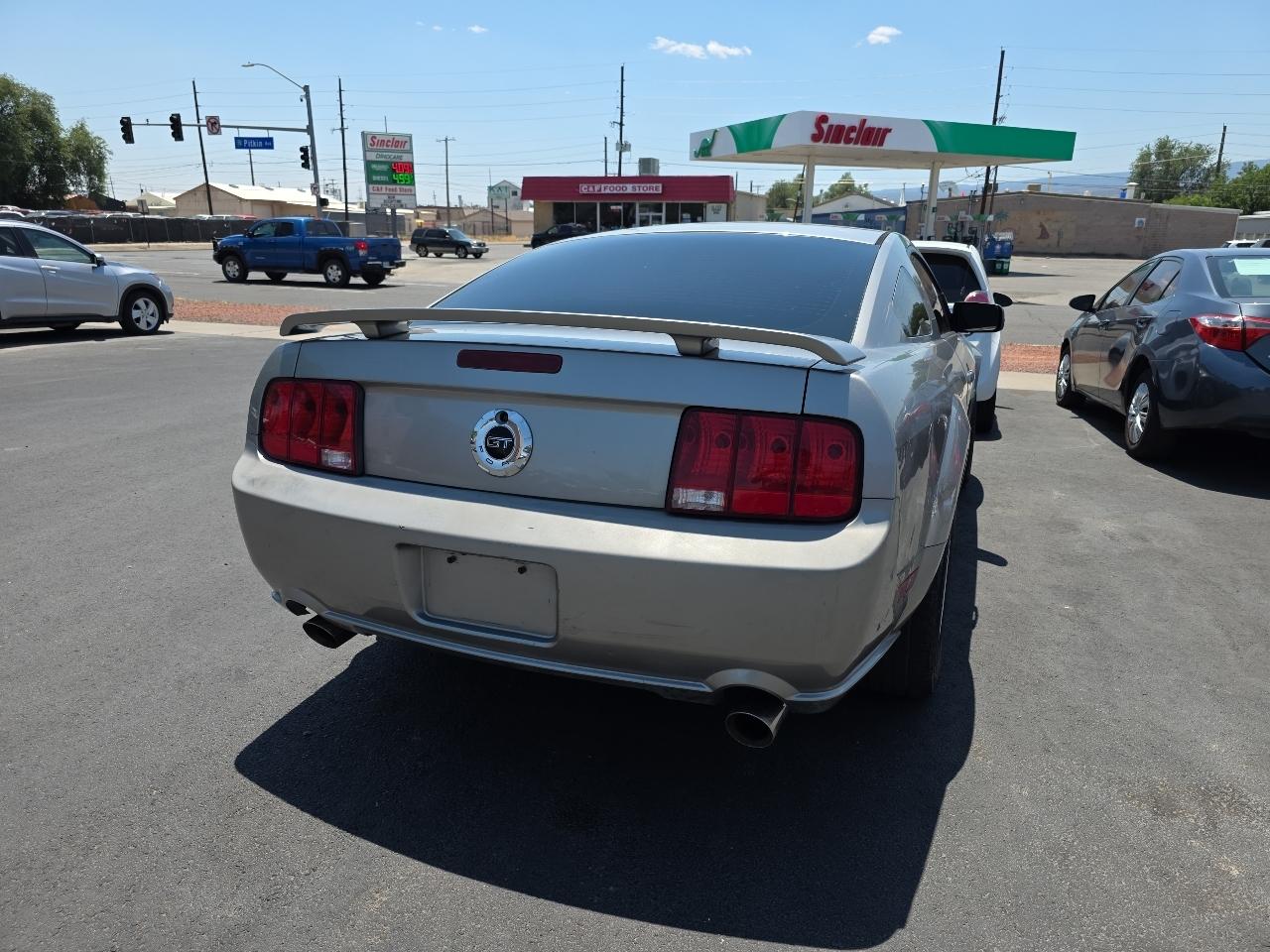 Ford Mustang 2dr Cpe GT Deluxe 2008
