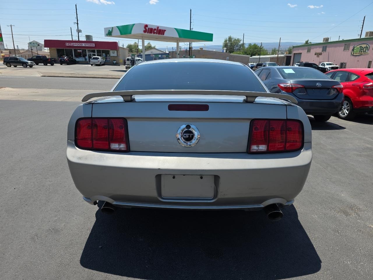 Ford Mustang 2dr Cpe GT Deluxe 2008