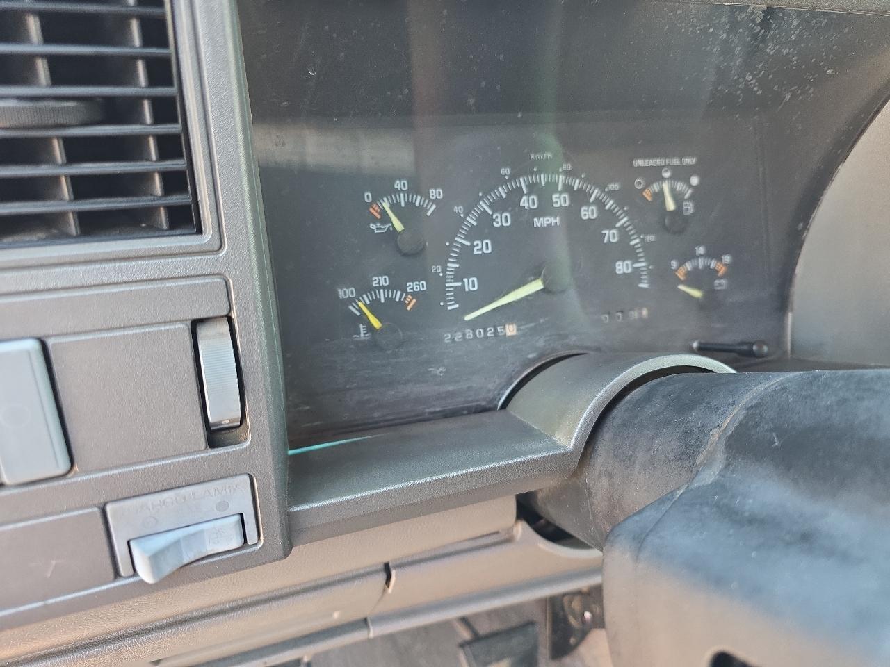 Chevrolet C/K 1500 Ext Cab 141.5" WB 1994