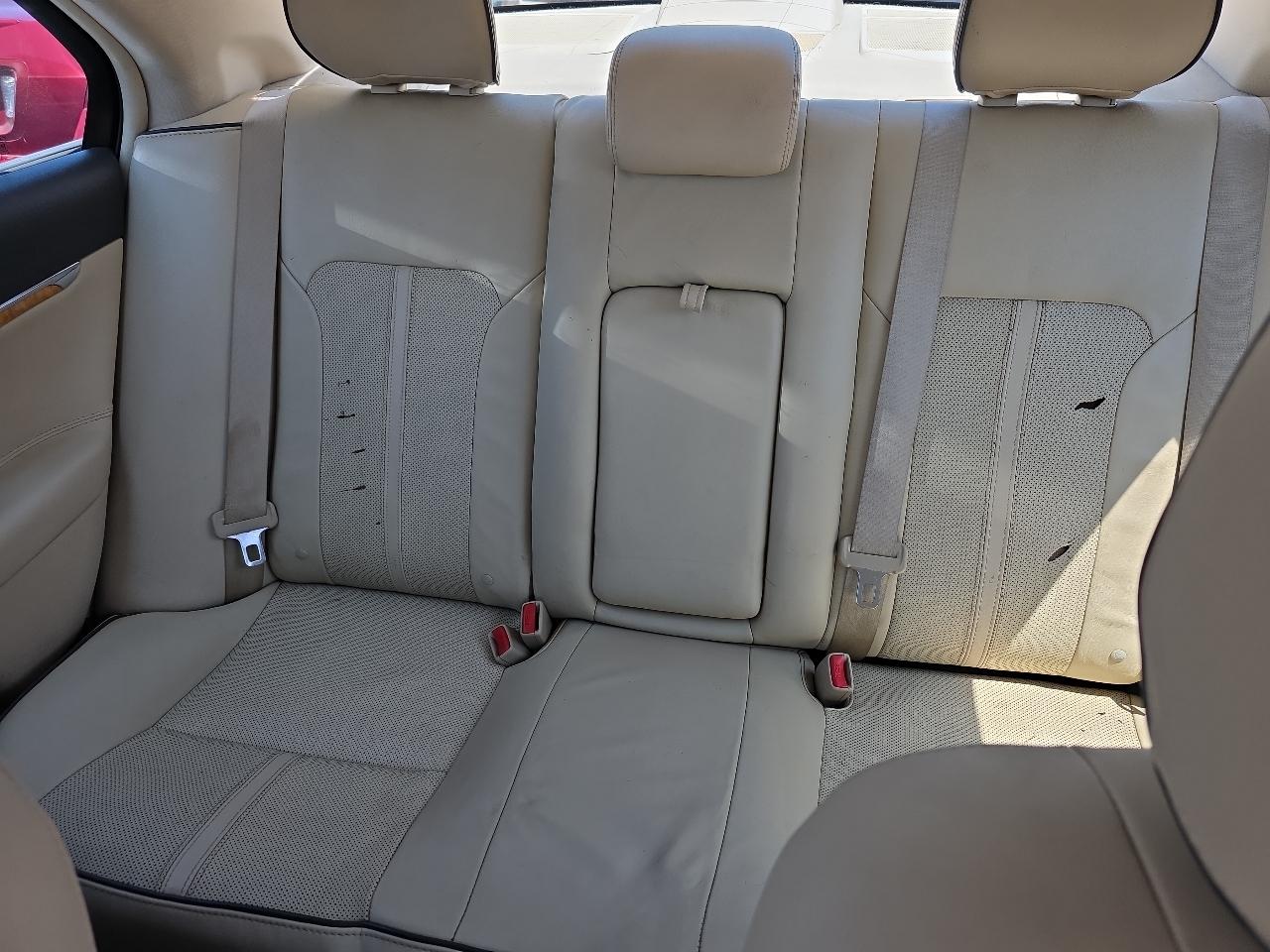 Lincoln MKZ 4dr Sdn FWD 2011