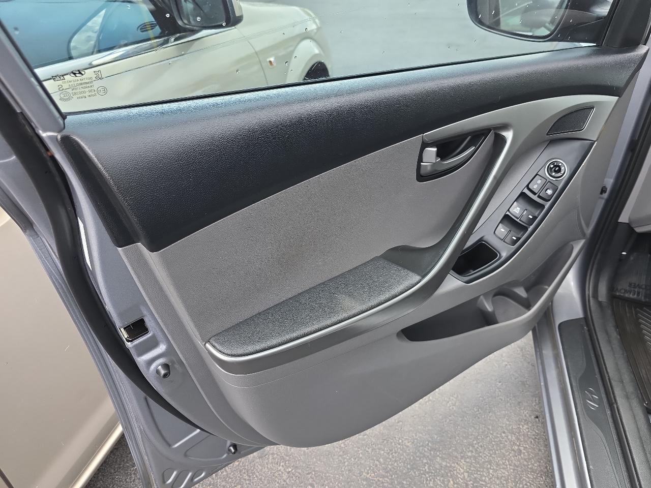Hyundai Elantra 4dr Sdn Auto SE (Ulsan Plant) 2015