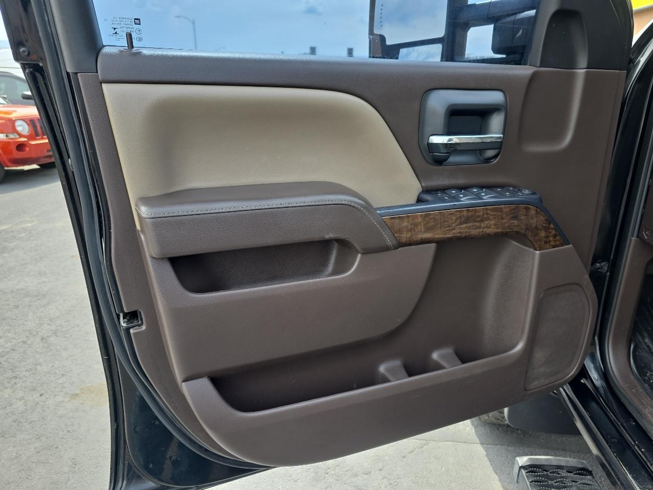Chevrolet Silverado 2500HD 4WD Crew Cab 153.7" LT 2017