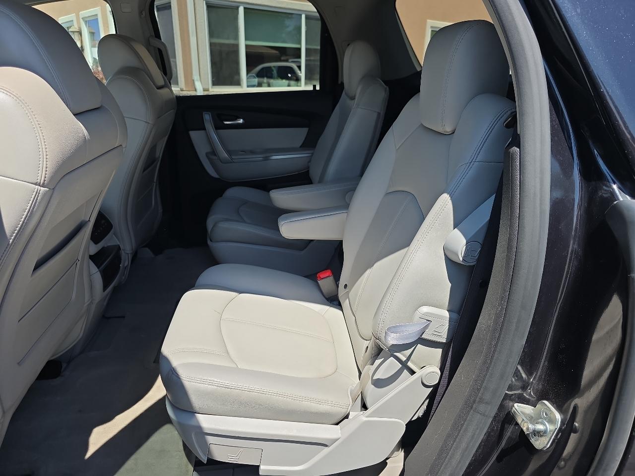 GMC Acadia AWD 4dr SLT2 2008