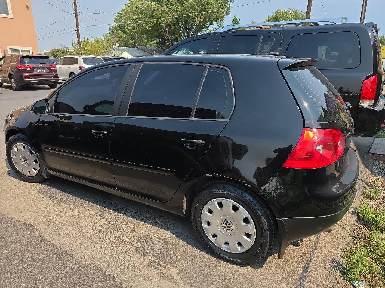 Volkswagen Rabbit 4dr HB Auto 2007
