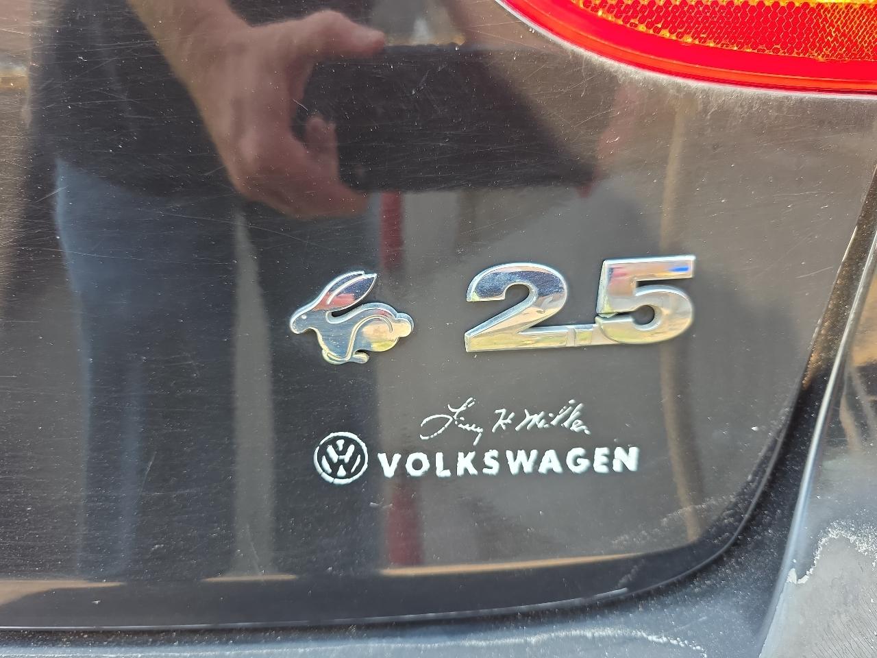 Volkswagen Rabbit 4dr HB Auto 2007
