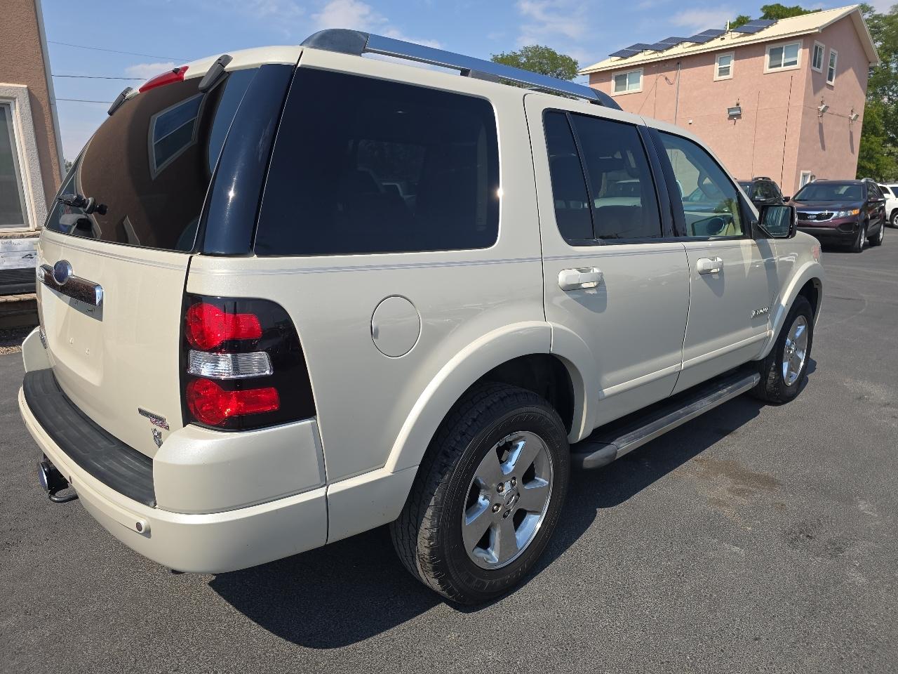 Ford Explorer 4dr 114" WB 4.6L Limited 4WD 2006