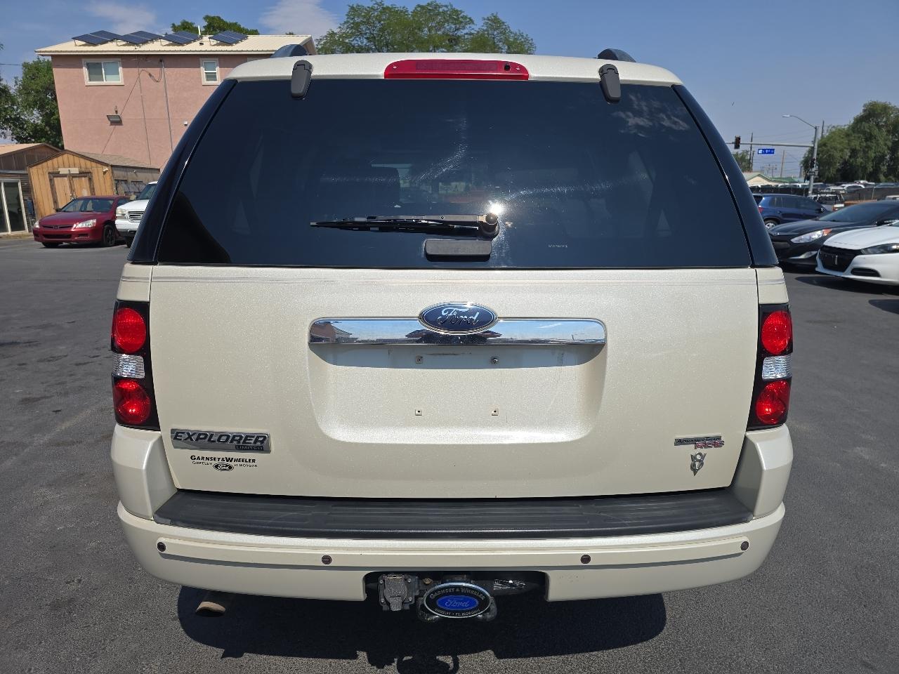 Ford Explorer 4dr 114" WB 4.6L Limited 4WD 2006