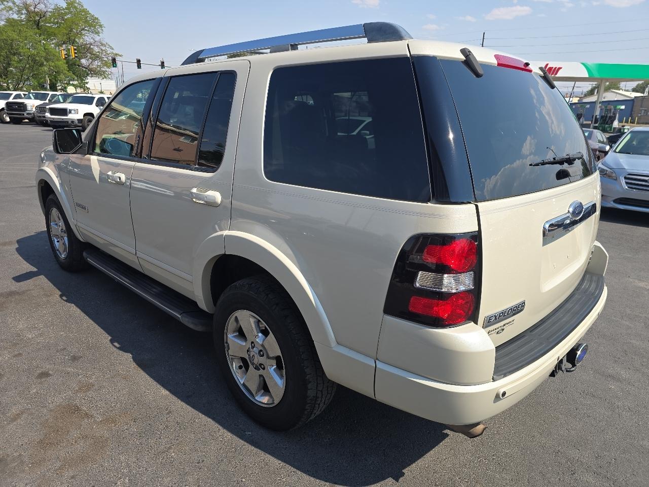 Ford Explorer 4dr 114" WB 4.6L Limited 4WD 2006