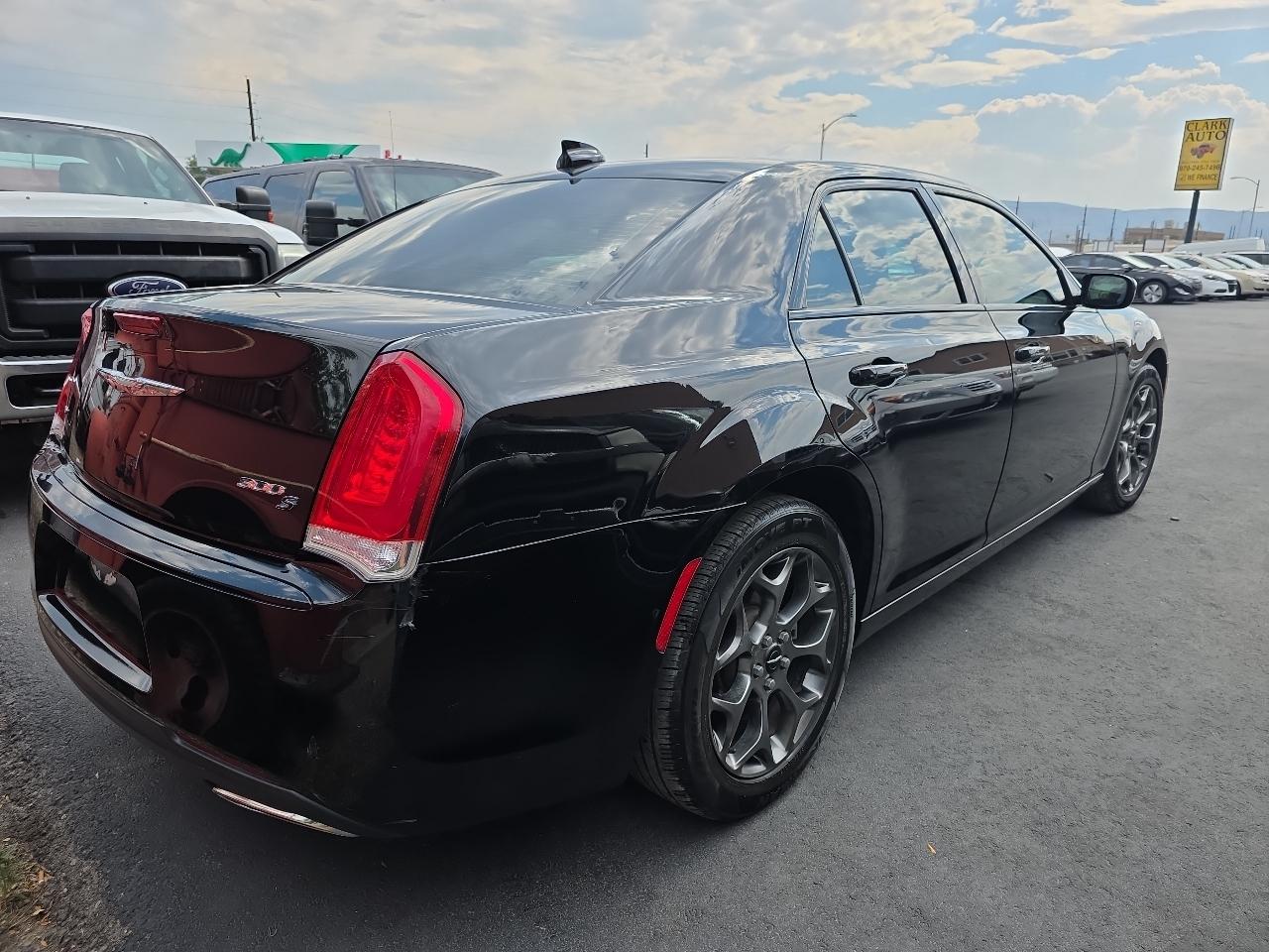 Chrysler 300 4dr Sdn 300S AWD 2016