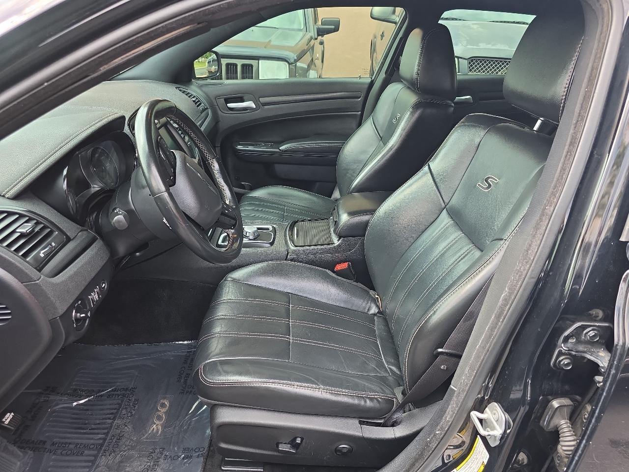 Chrysler 300 4dr Sdn 300S AWD 2016