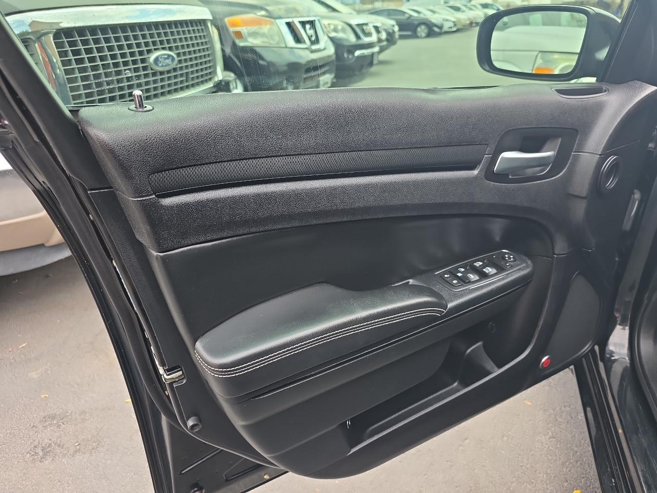 Chrysler 300 4dr Sdn 300S AWD 2016