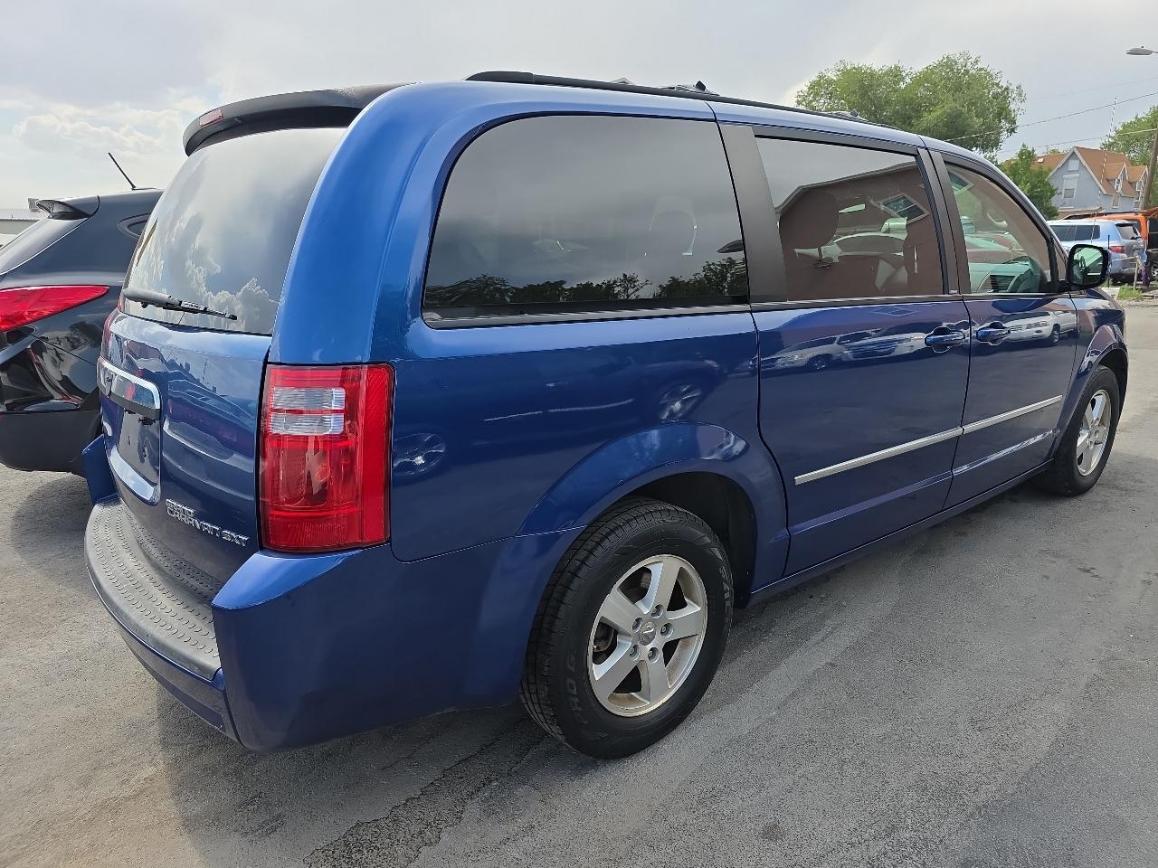 Dodge Grand Caravan 4dr Wgn SXT 2010
