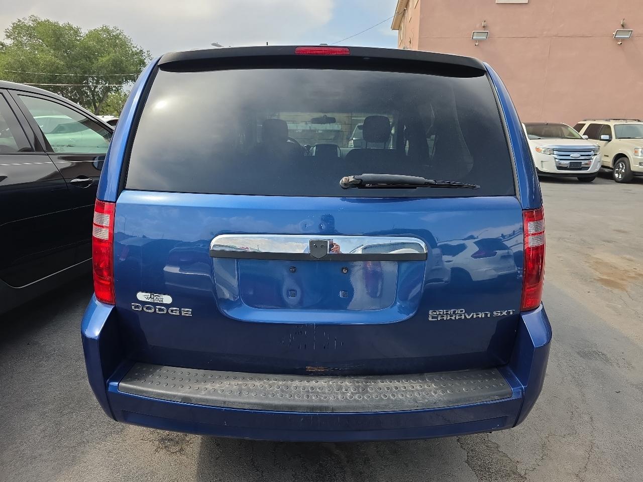 Dodge Grand Caravan 4dr Wgn SXT 2010